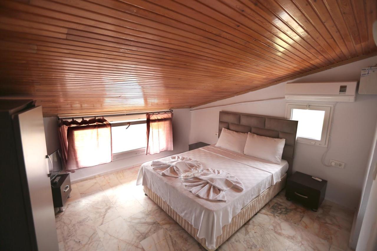 Ciftlik Hotel Çeşme Exterior photo