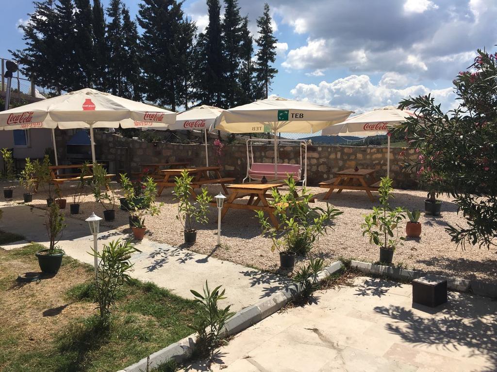Ciftlik Hotel Çeşme Exterior photo