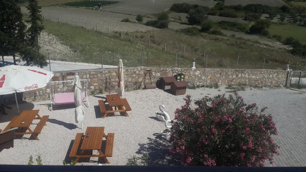 Ciftlik Hotel Çeşme Exterior photo