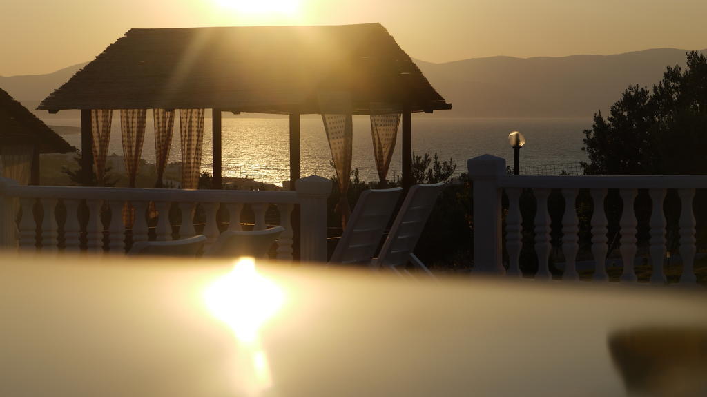 Ciftlik Hotel Çeşme Exterior photo